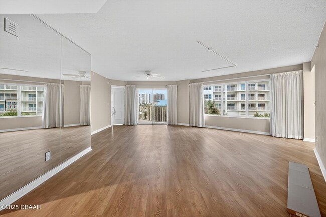 Photo - 3 Oceans W Blvd Unit 4C4