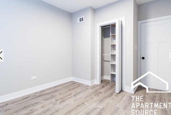 Photo - 550 W Aldine Ave Unit S1