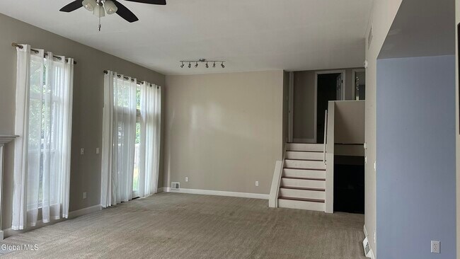 Photo - 21 Skylark Dr