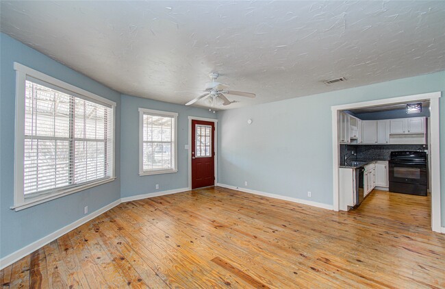 Photo - 15510 Cypress Garden Dr