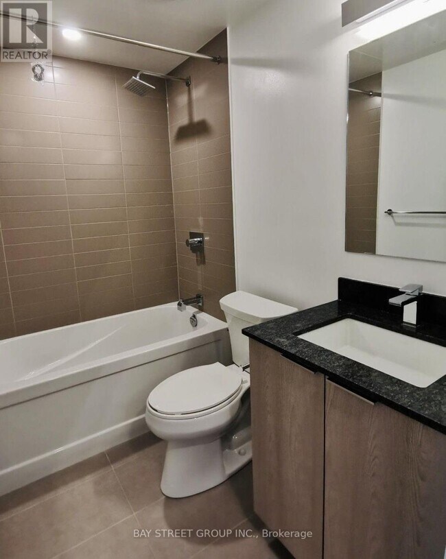 Photo - 501 Yonge St Unit 2103