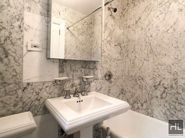 Photo - EAST 92 STREET Unit 2E