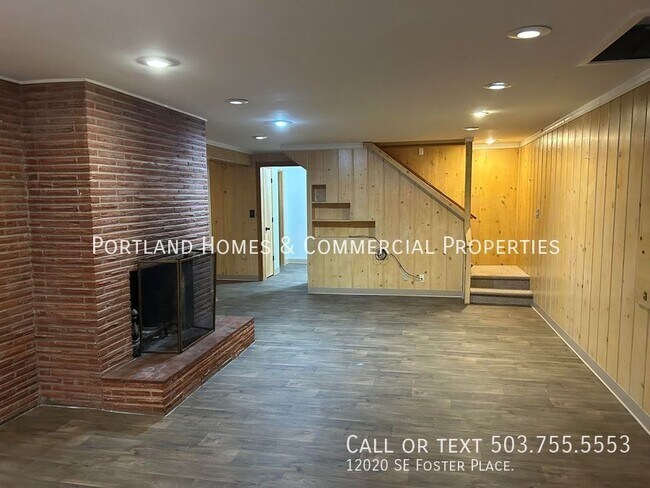 2-Bedroom Basement ADU in Beautiful Forest... - 2-Bedroom Basement ADU in Beautiful Forest... House