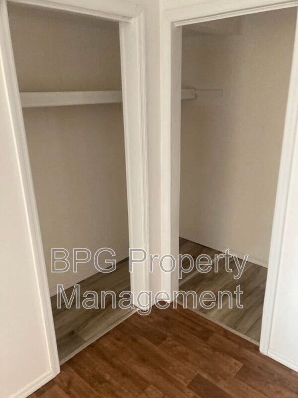 Photo - 123 Circle Dr Unit 19