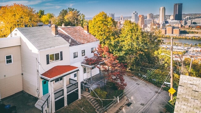 Photo - 10 Renwick St