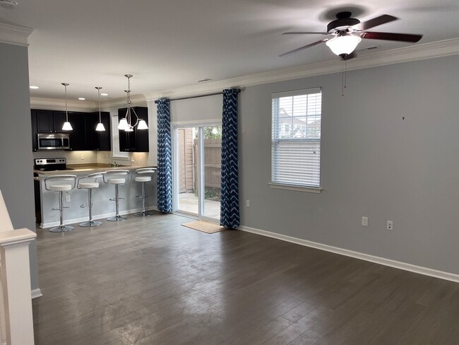 Photo - 4120 Clarendon Wy