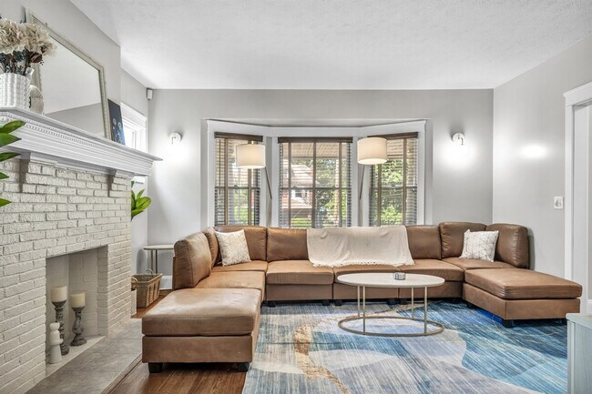 Photo - 1501 E 105th St Unidad ID1290647P