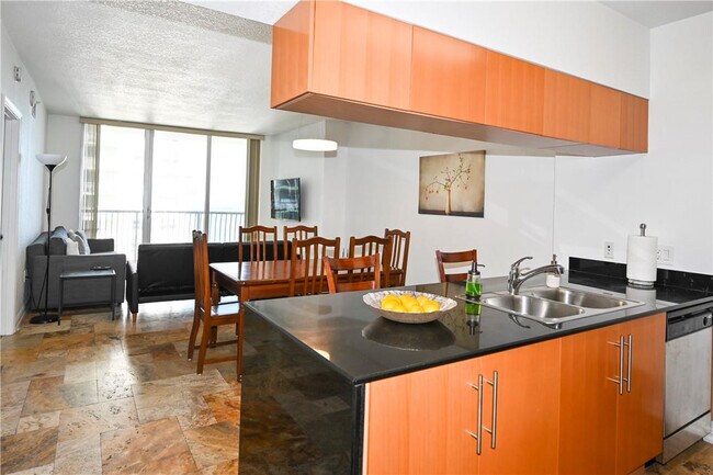 Photo - 1750 N Bayshore Dr Unit 2403