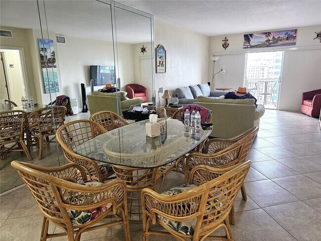 Photo - 1980 S Ocean Dr Unidad 18B