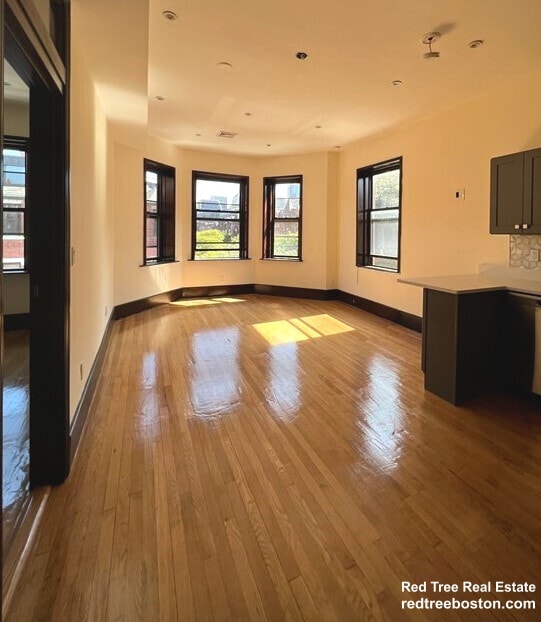 Photo - 30 Gloucester St