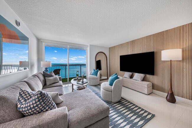 Building Photo - 1 SE 12th St Unit FL39-ID1372314P