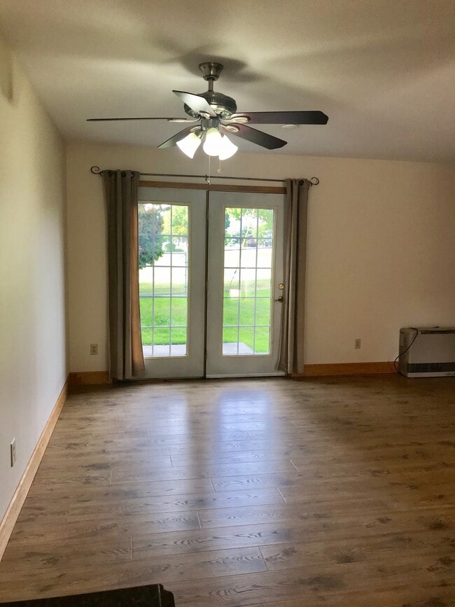 Photo - 4001 S Russell St Unit Apt 1