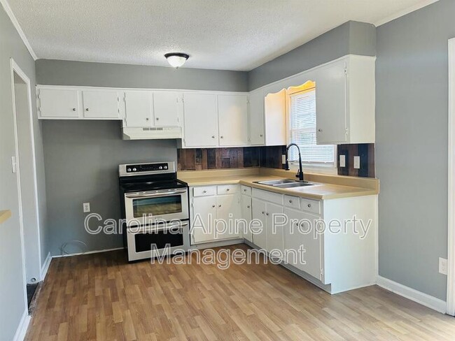 Photo - 3729 Somerset Dr