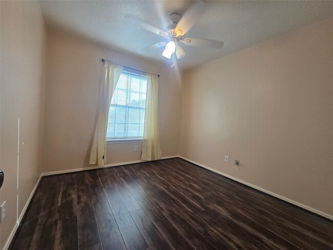 Photo - 16102 Mission Village Dr