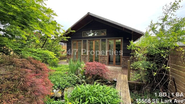 Photo - Beautiful 1 BD | 1 BA ADU with Driveway Parking - Milwaukie