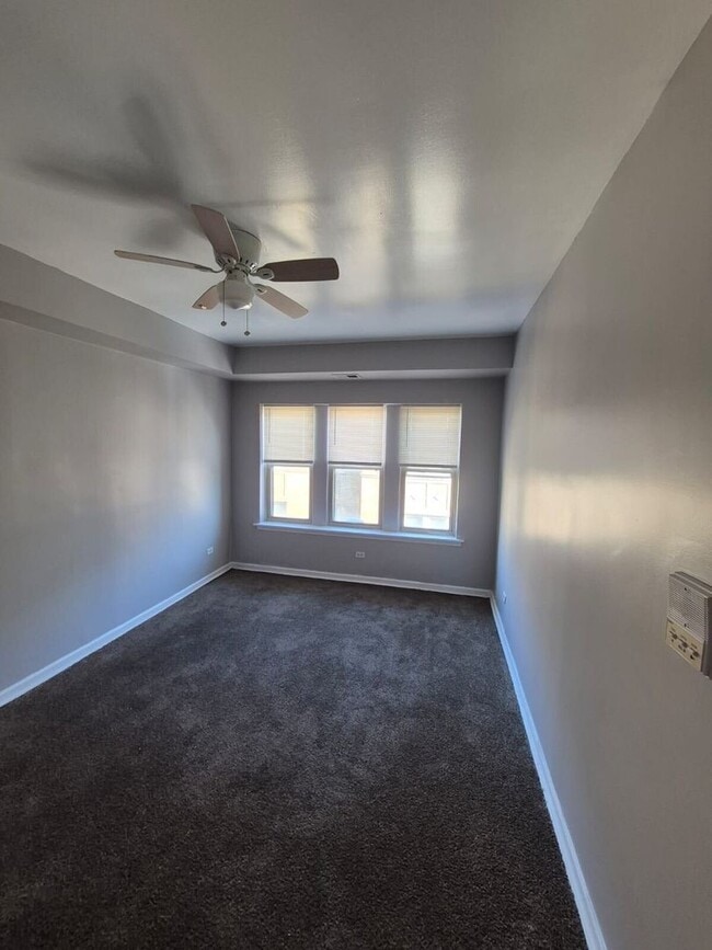 Building Photo - 5038 W Washington Blvd Unit 311