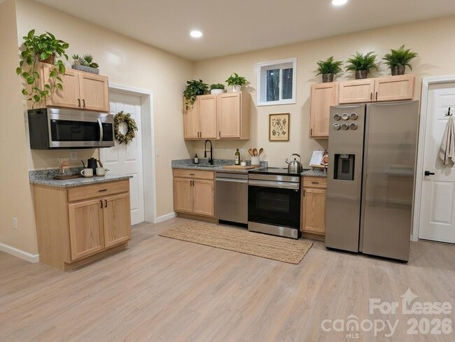 Photo - 14625 Phillips Rd