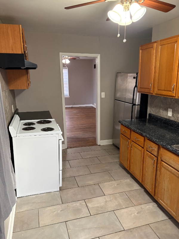 Photo - 3827 Corby St