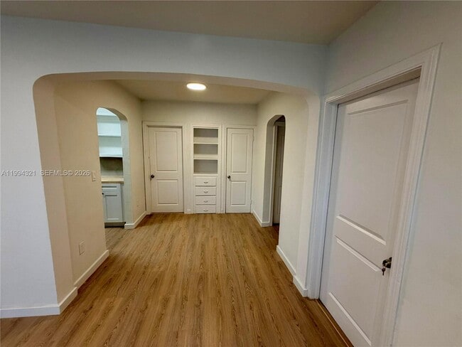 Photo - 255 NW 32nd St Unit 1