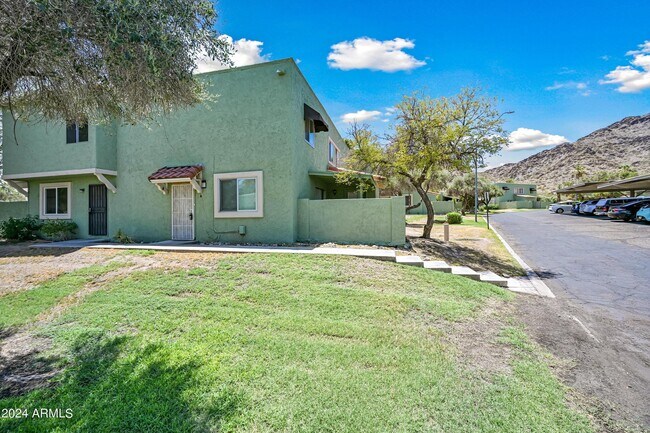 Photo - 729 E Cochise Dr