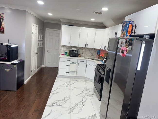 19-32 21st Dr