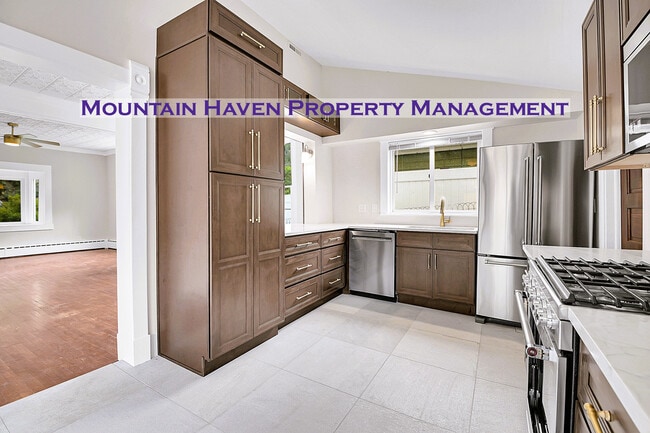 Building Photo - 16 Colorado Blvd