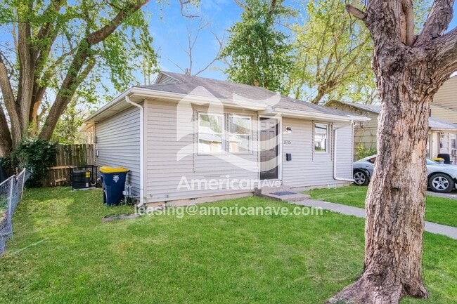 Photo - 3715 Mersington Ave