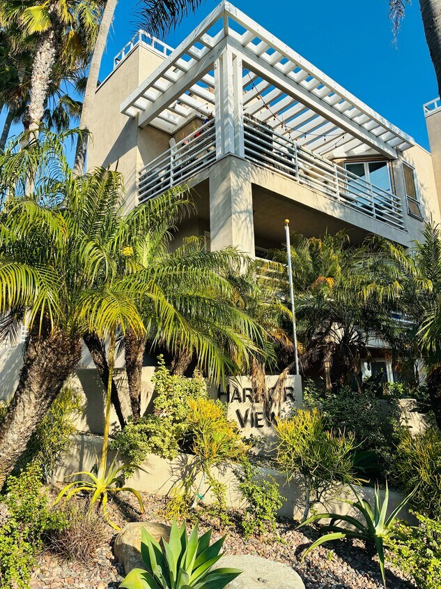 Photo - 2600 E 20th St (Signal Hill, CA)