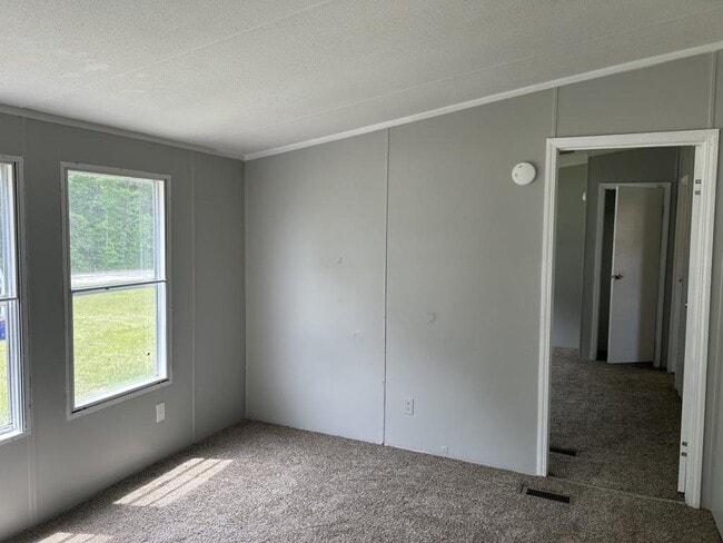 Photo - 492 E Smallwood Rd