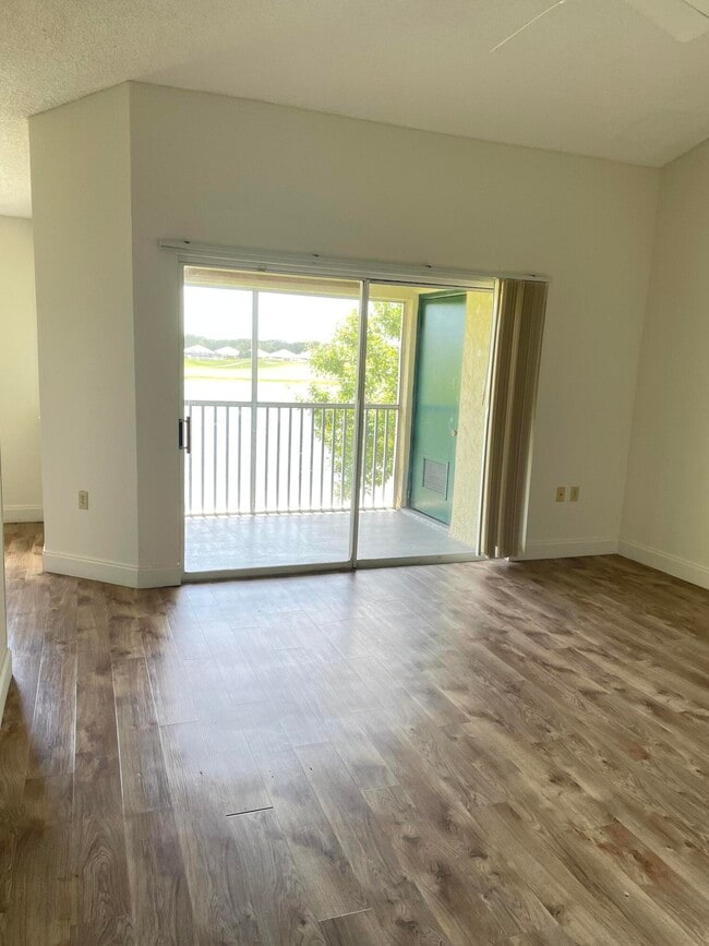 Photo - 13212 Glenmoor Dr
