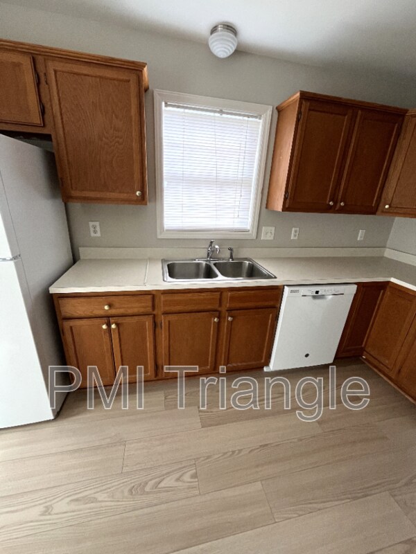 Photo - 2637 Sierra Dr