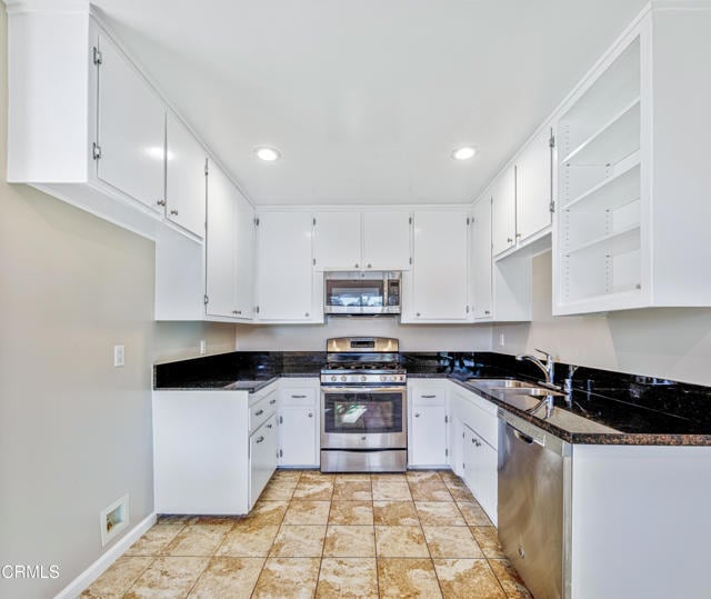 Photo - 590 N Los Robles Ave Unit 8