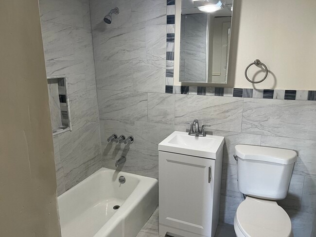 Photo - 14 Monument Sq Unit 4-11