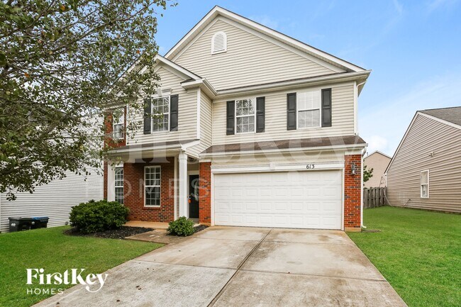 Photo - 613 Latimer Way