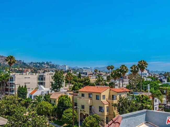 Photo - 1355 N Sierra Bonita Ave Unit # 307