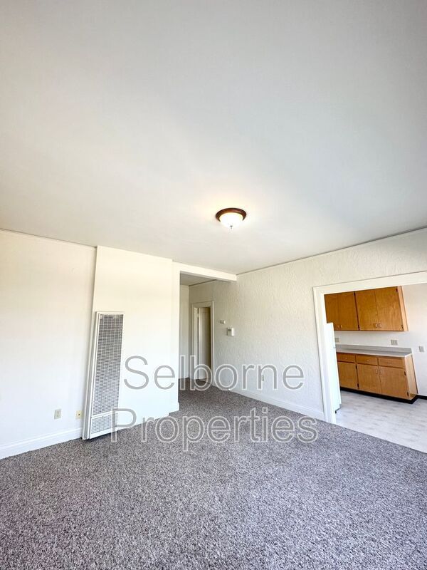 5339 Broadway