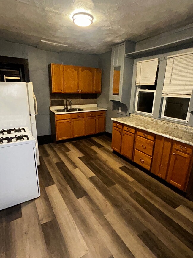 Photo - 1421 Chestnut St