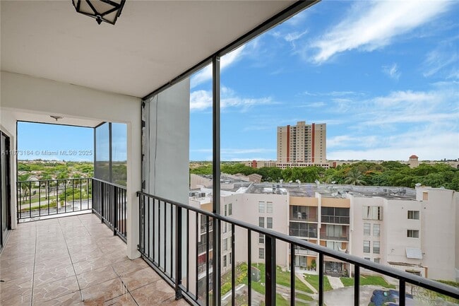 Building Photo - 9682 Fontainebleau Blvd Unit 714 Rental