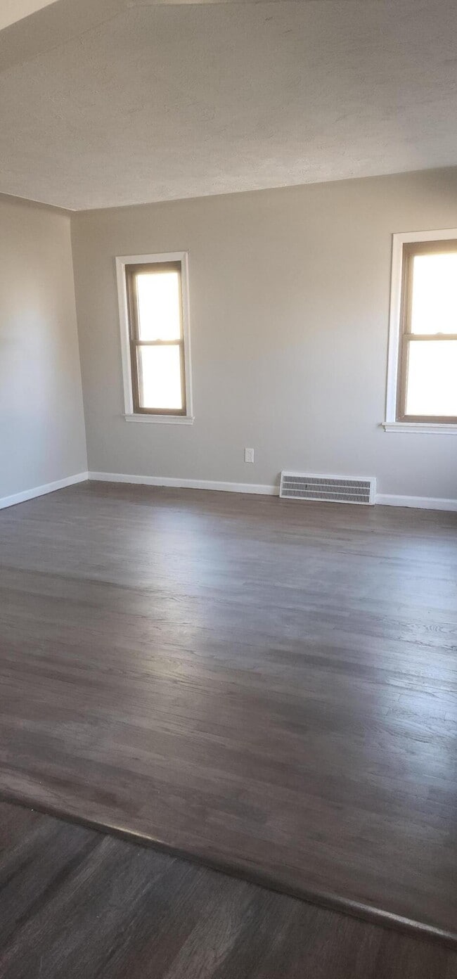 Photo - 6793 Pelham Rd