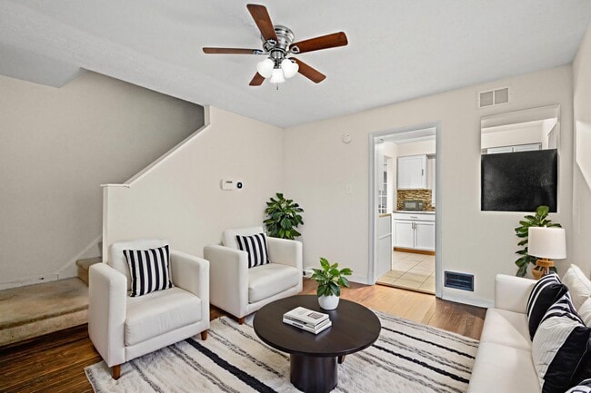 Photo - 4632 A St SE