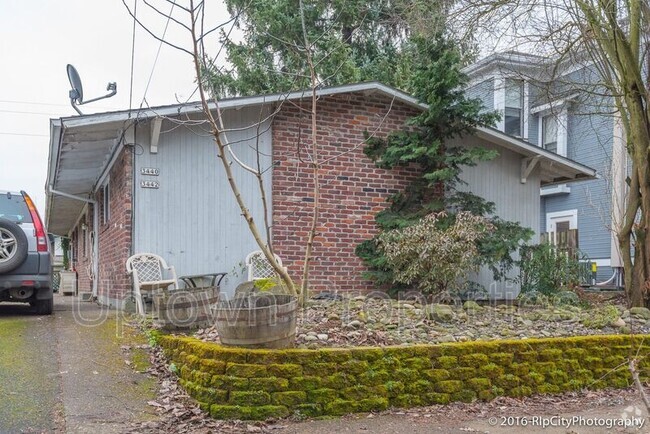 Building Photo - 3440 SE 8th Ave Rental