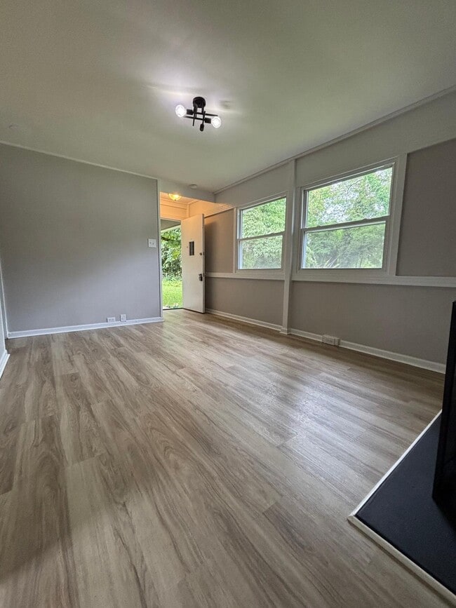 Photo - 318 E Fairview Rd Unit 322
