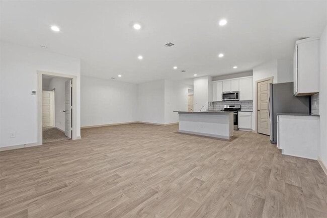 Photo - 7714 Murciana Dr