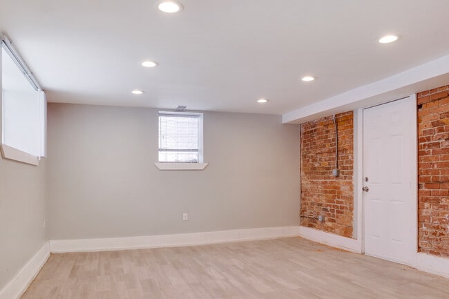 Photo - 109 Leicester Ct Unit 1