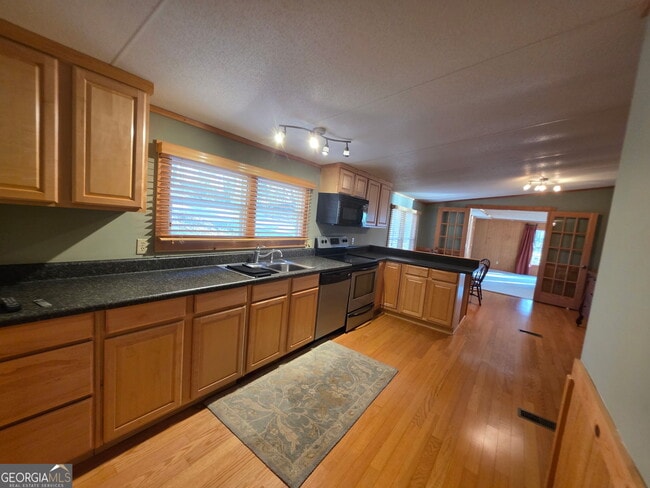 Photo - 2832 N Holcomb Dr