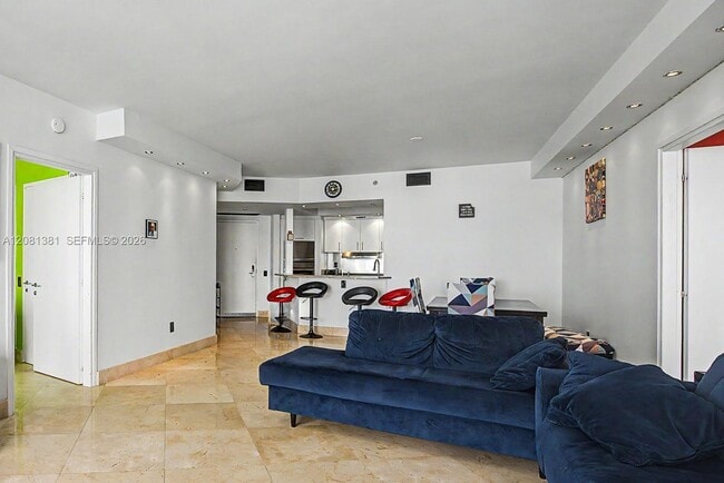 450 Alton Rd