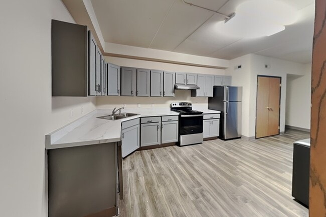 215 Stanton Ave Unit 404