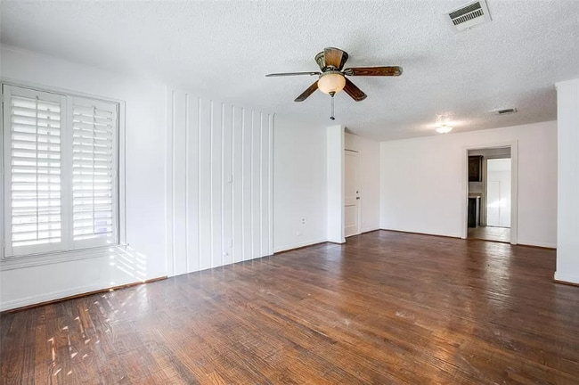 Photo - 1425 Cedar Crest Dr