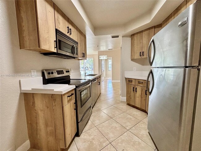 Photo - 741 SW 148th Ave Unidad 701