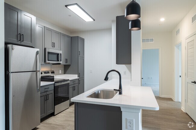 2BR, 2BA - 996SF - Kitchen